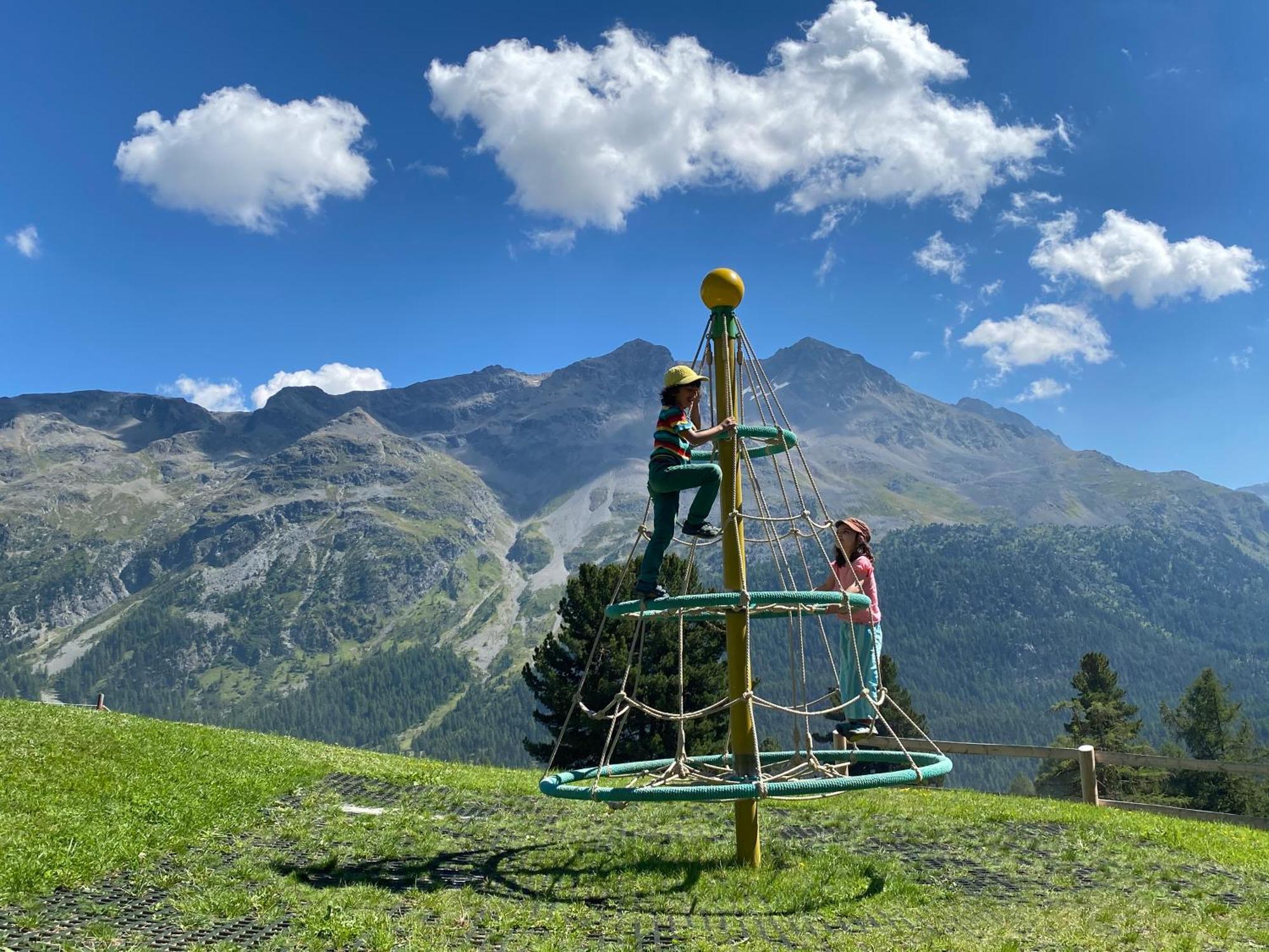 Randolins Familienresort St Moritz Exterior foto